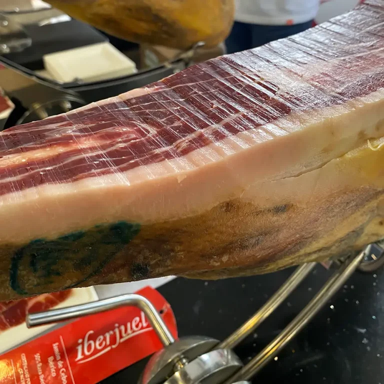 JAMONES IBERJUELO | BENIBALDO | IBÉRICOS | ALBACETE | LOMO, SALCHICHÓN Y CHORIZO