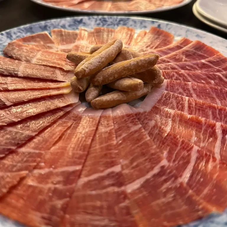 JAMONES IBERJUELO | BENIBALDO | IBÉRICOS | ALBACETE | LOMO, SALCHICHÓN Y CHORIZO